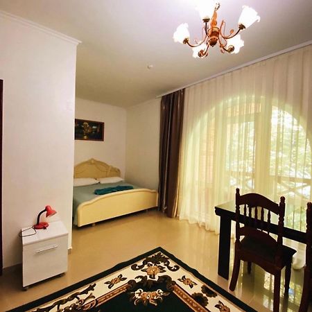 Perlyna Podillyа Hotel Sataniv Bagian luar foto