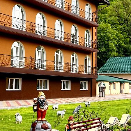 Perlyna Podillyа Hotel Sataniv Bagian luar foto