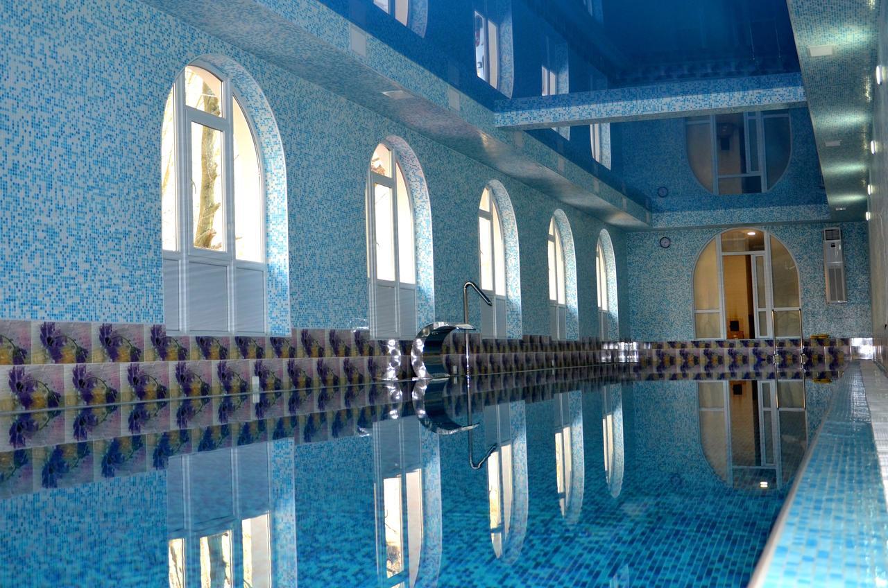 Perlyna Podillyа Hotel Sataniv Bagian luar foto