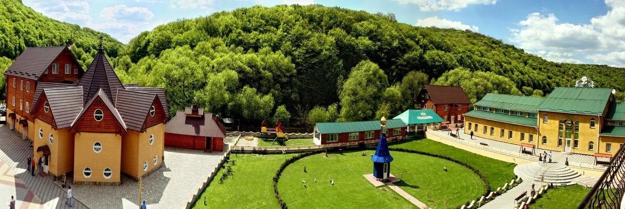Perlyna Podillyа Hotel Sataniv Bagian luar foto